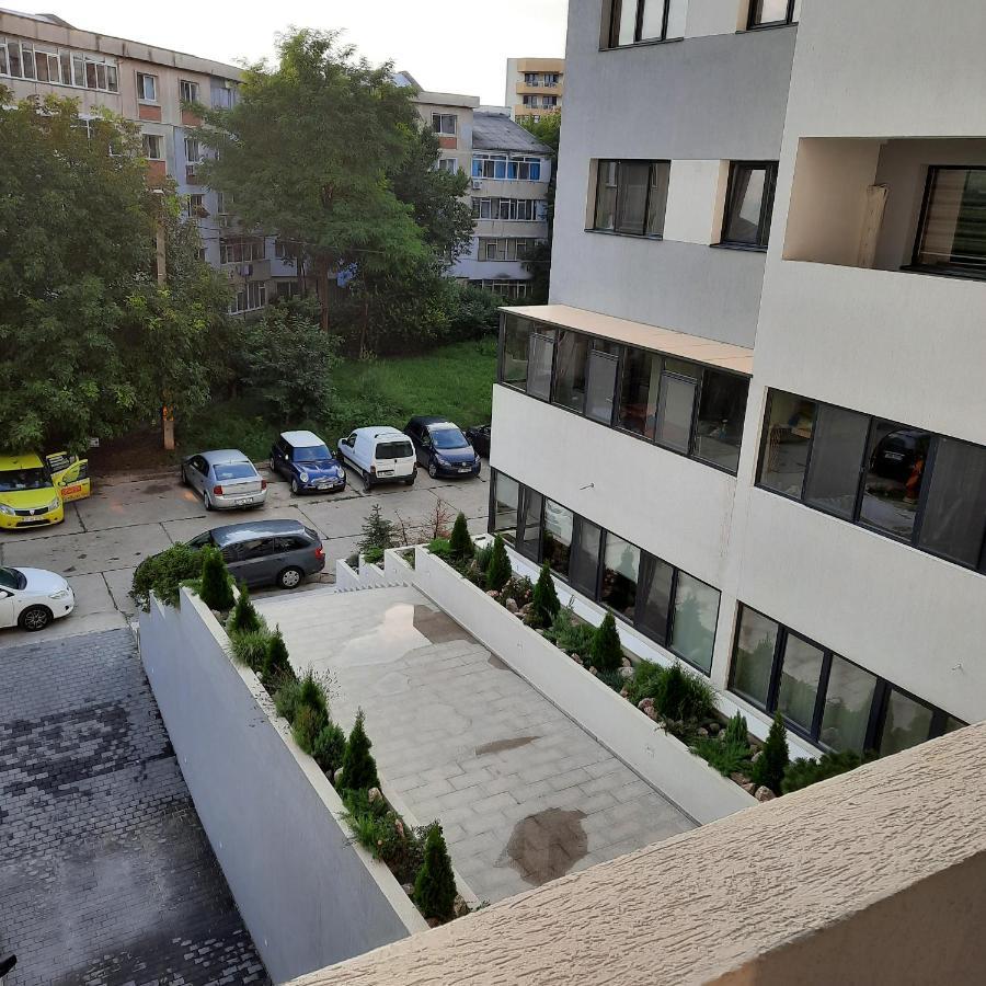 Ferienwohnung Studio Adela Iasi Exterior foto